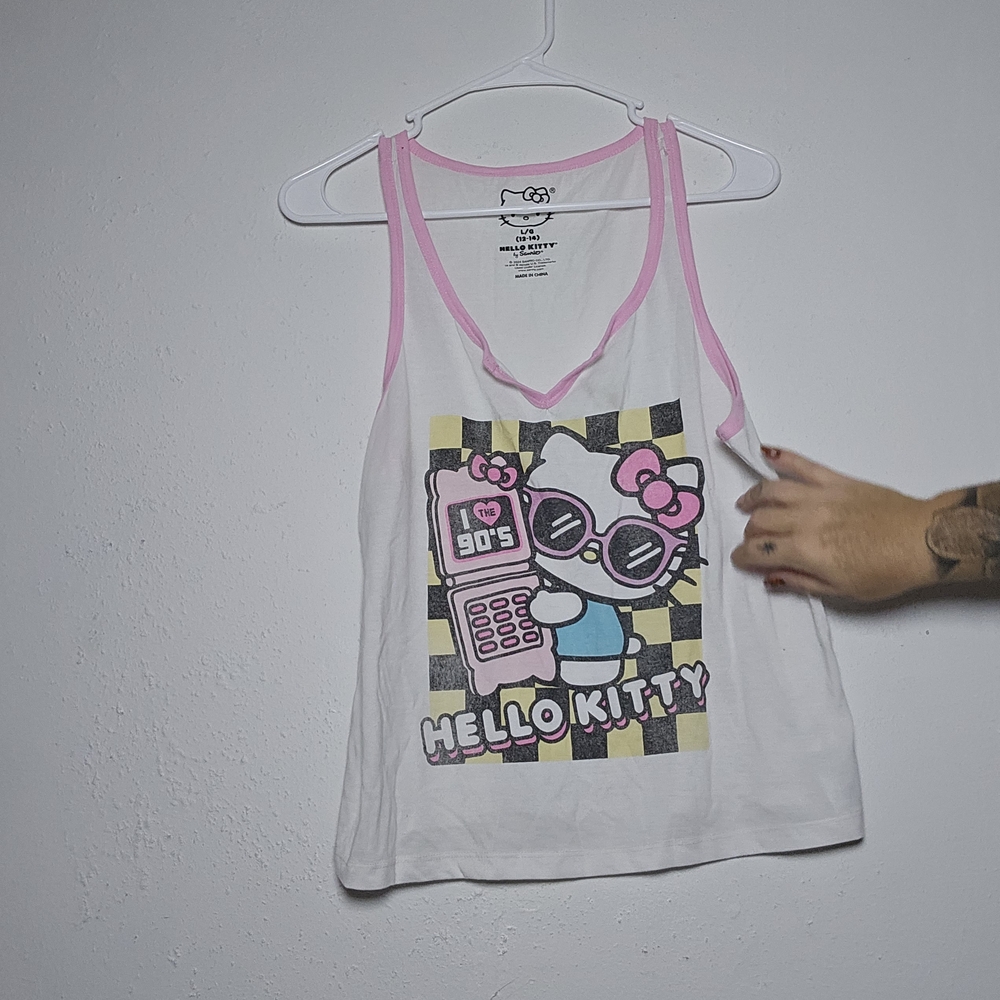 Hello Kitty‎ White and Pink Graphic Tee - Picture 3 of 4